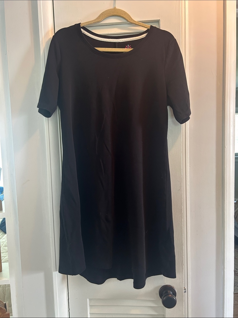 Isaac Mizrahi Black Short-Sleeve Shift Mini Dress
